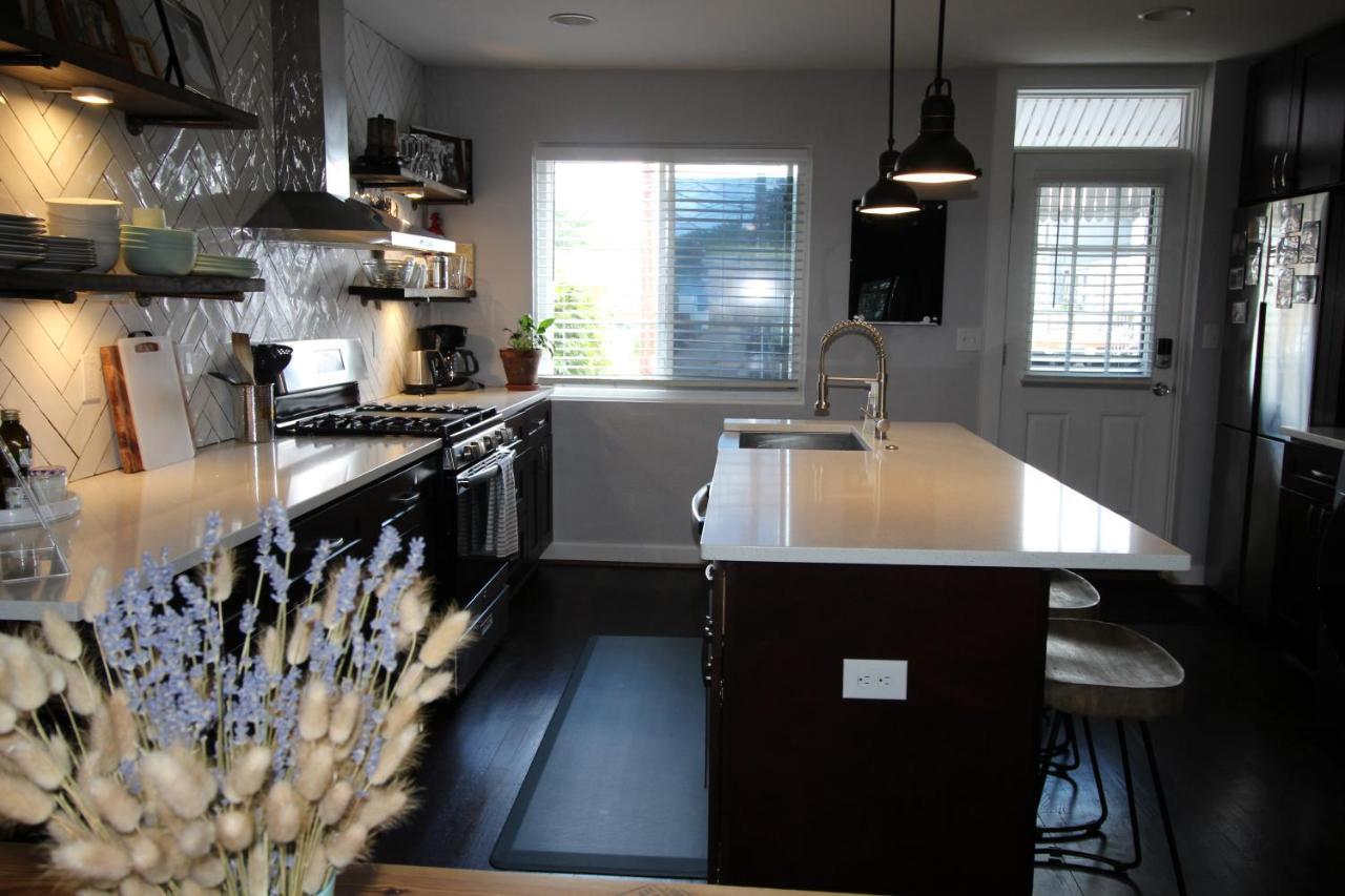 Capitol Hill Adj Home With Parking And Easy Access To Downtown Washington Bagian luar foto