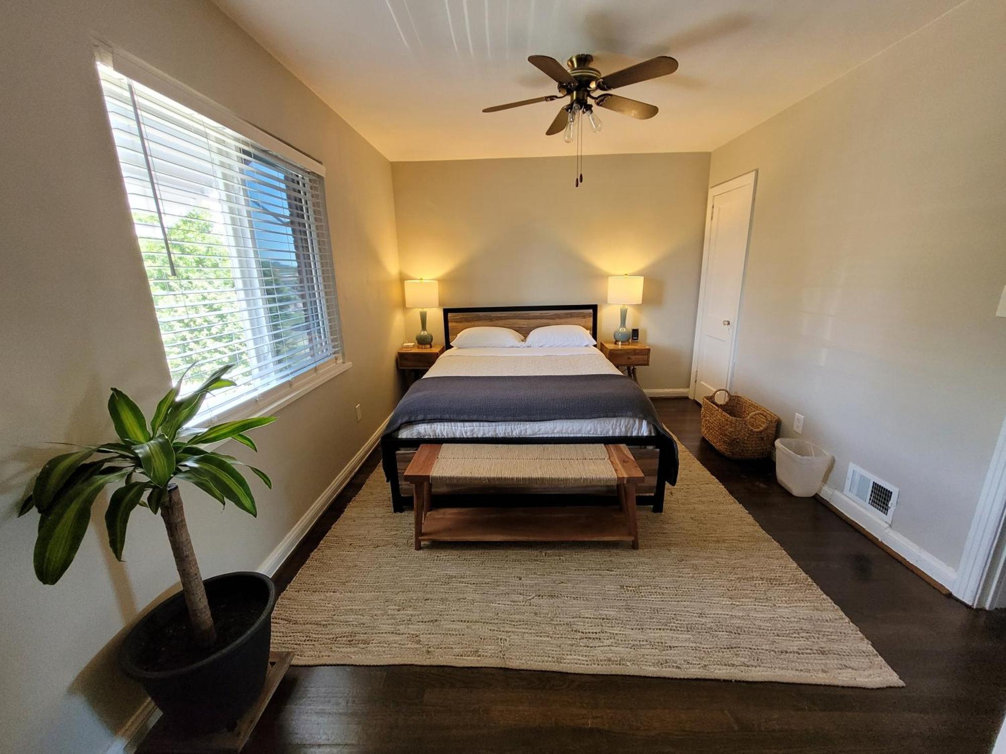 Capitol Hill Adj Home With Parking And Easy Access To Downtown Washington Bagian luar foto