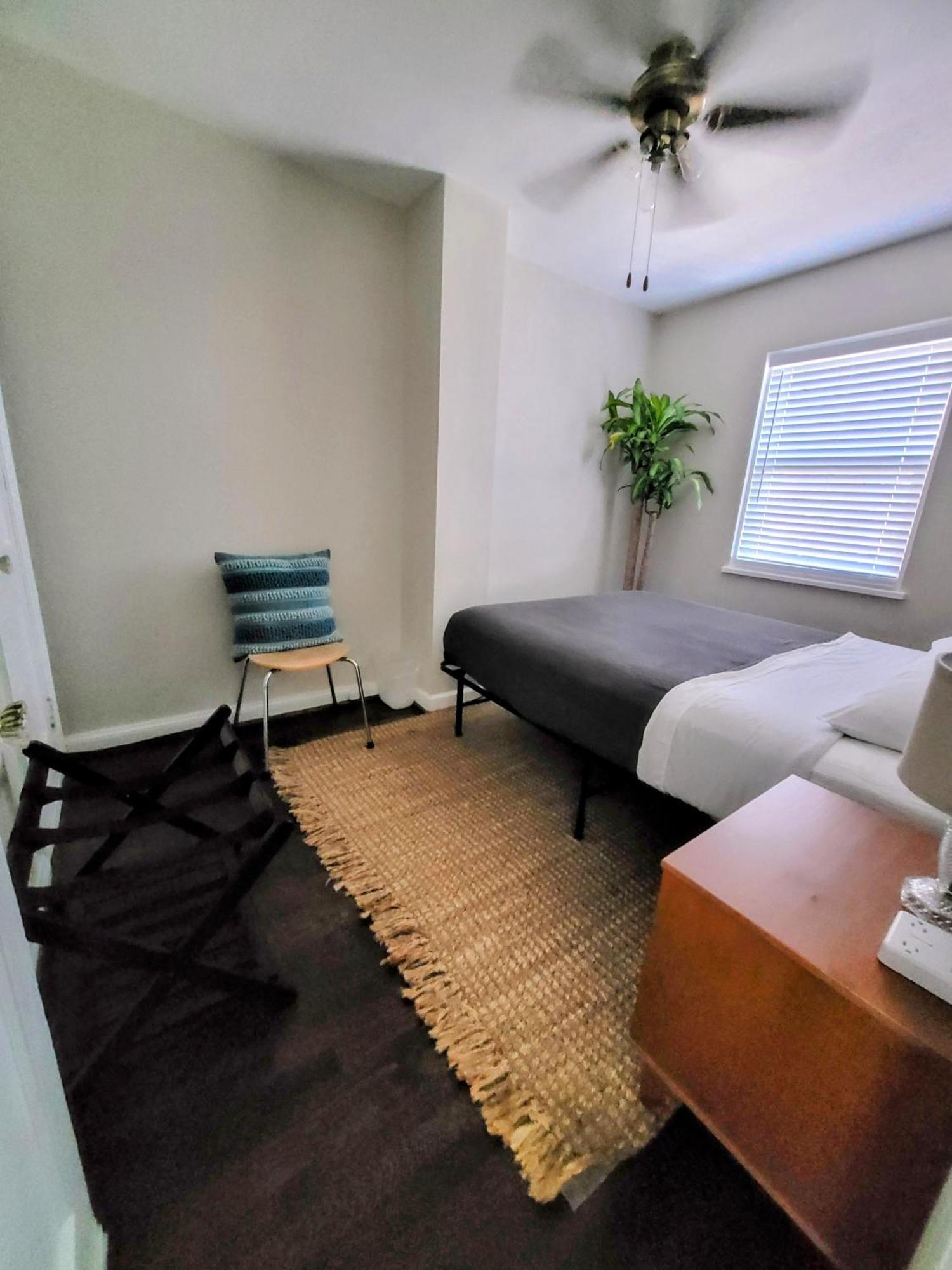 Capitol Hill Adj Home With Parking And Easy Access To Downtown Washington Bagian luar foto